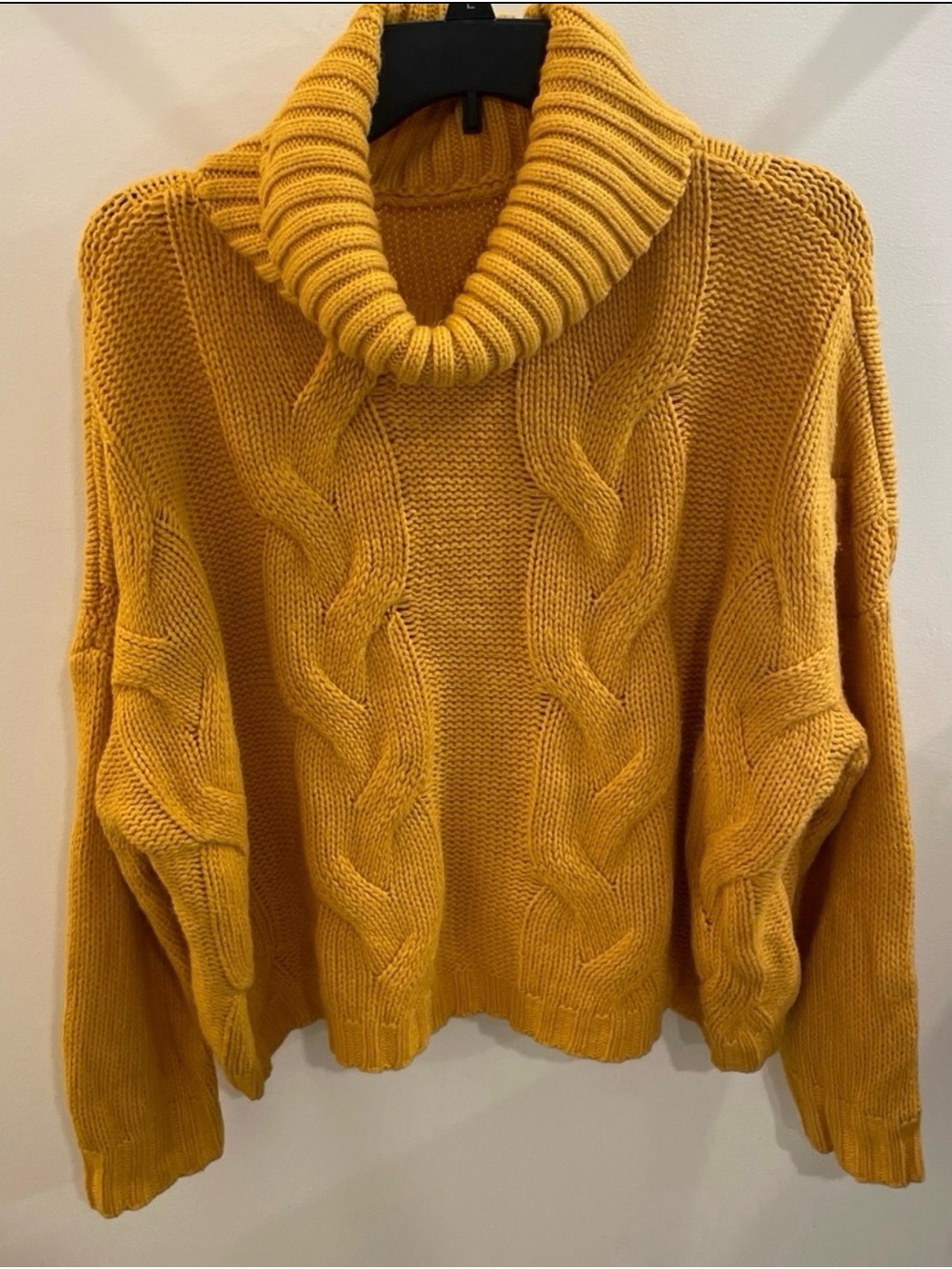 Women’s Mustard Chunky Knit Turtleneck Sweater Size M